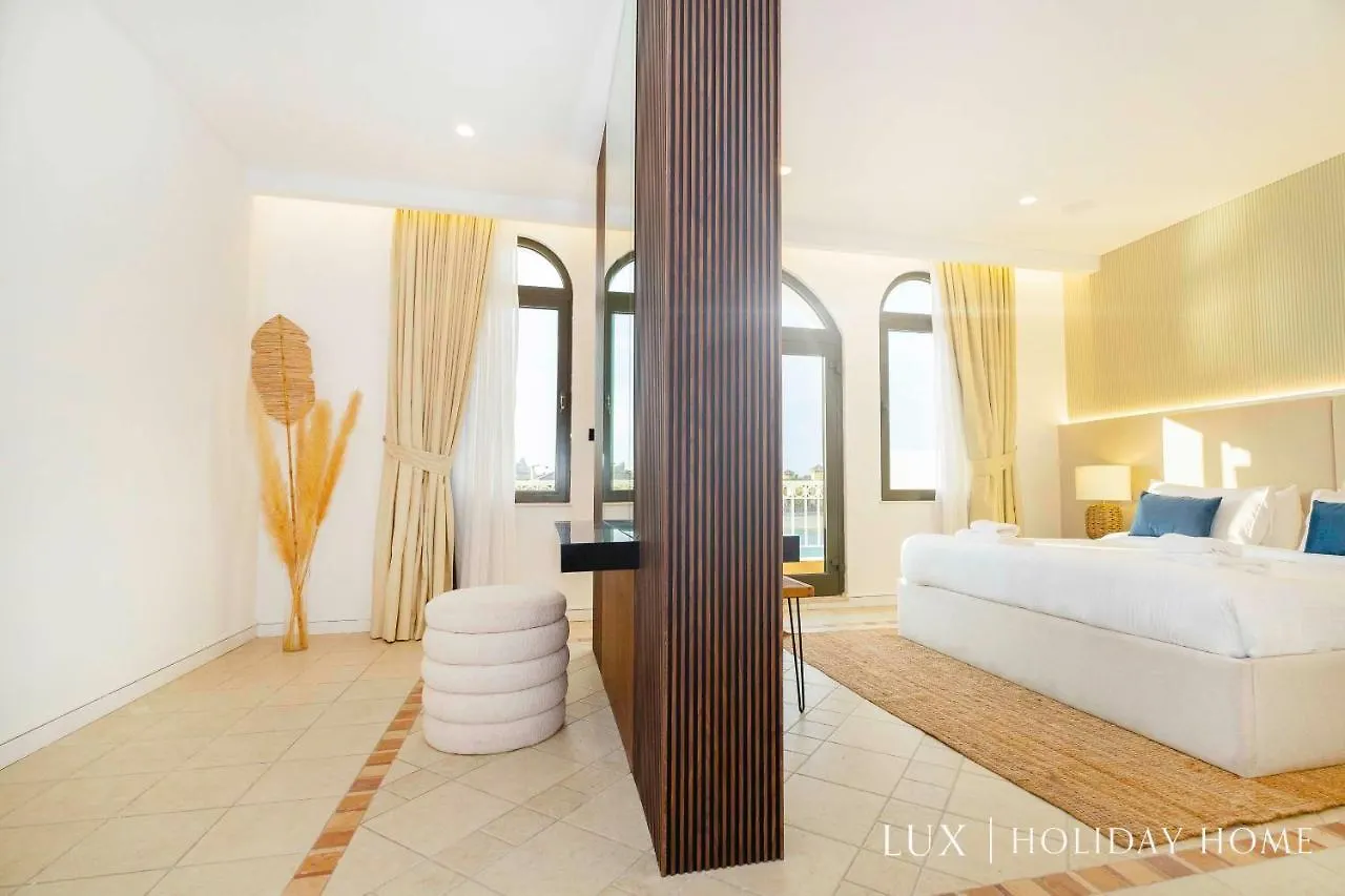 Lux The White Palm Villa دبي الإمارات العربية المتحدة